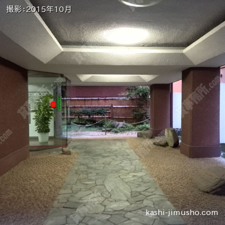 建物入口3
