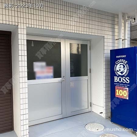 貸室入口(1階)