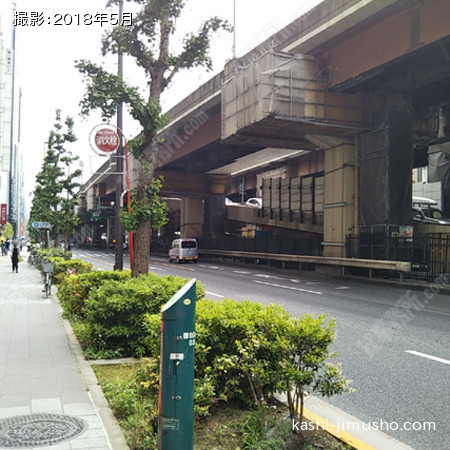 前面道路(昭和通り)