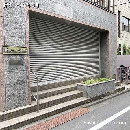 貸室前(1階)