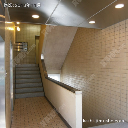 エントランス 