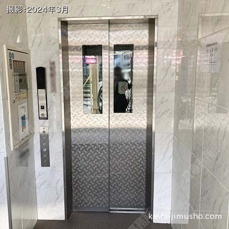 エントランス・エレベーター