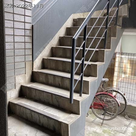 共用階段