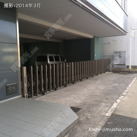駐車場入口