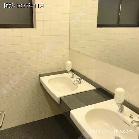 女性トイレ 女性トイレ