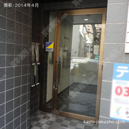 ビル入口 ビル入口