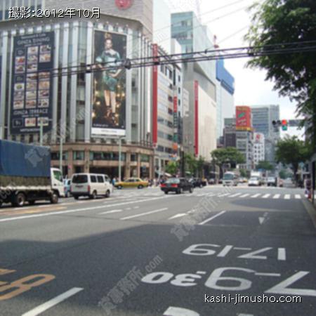 前面道路　晴海通り 