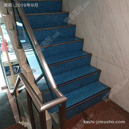 共用階段