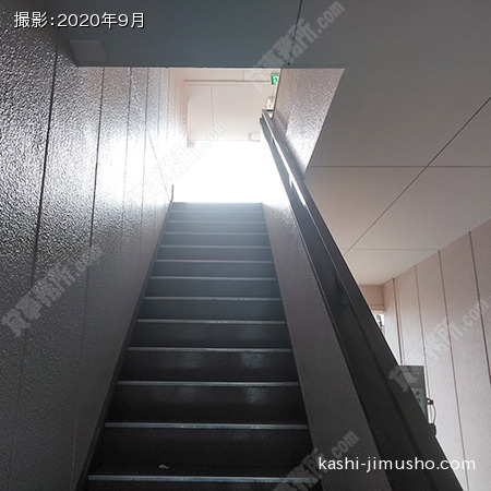 共用階段