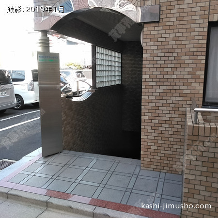 地下への階段