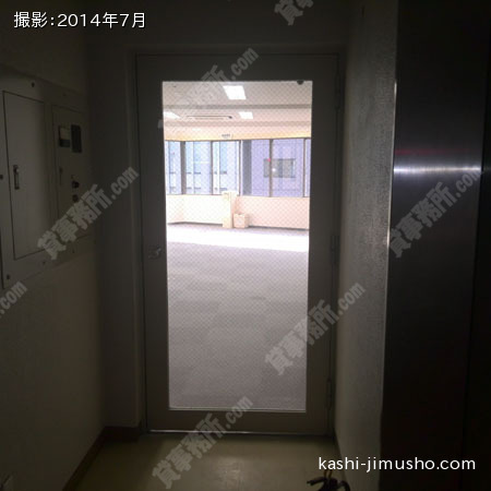 貸室入口