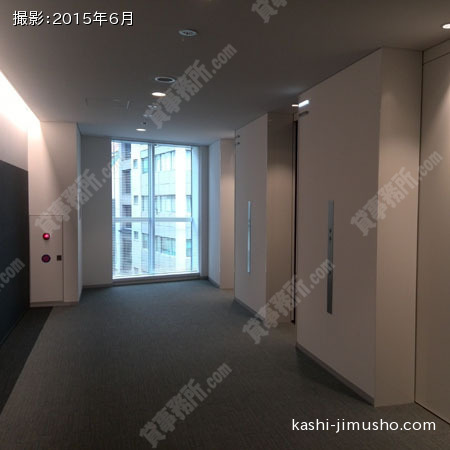 各階のエレベーターホール