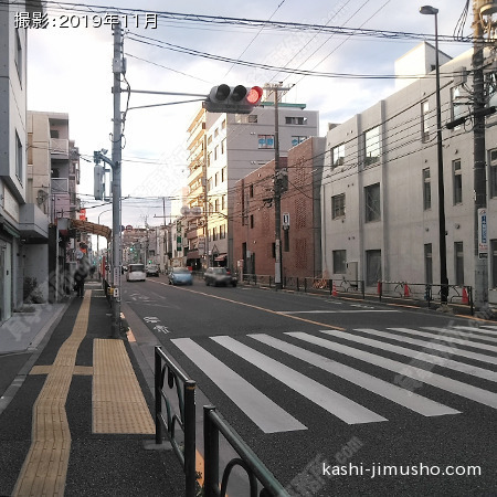 前面道路(井の頭通り)