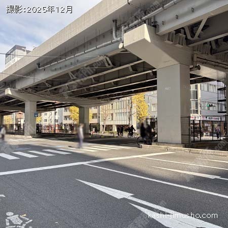 前面道路(昭和通り) 前面道路(昭和通り)