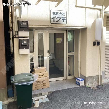 ビル入口 ビル入口