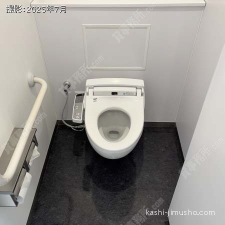 男性トイレ