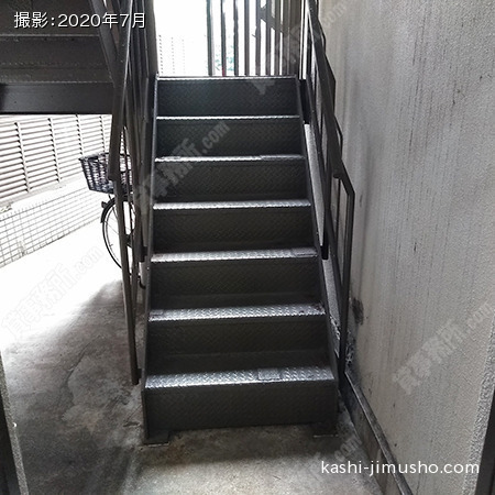共用階段