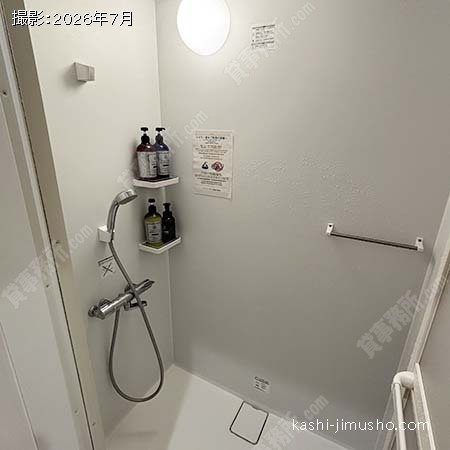 シャワールーム(地下1階) シャワールーム(地下1階)