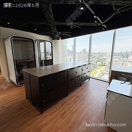 貸室内(8階)