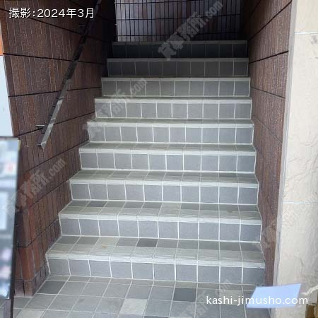 共用階段 共用階段