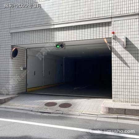 駐車場入口