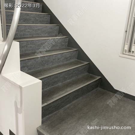 共用階段