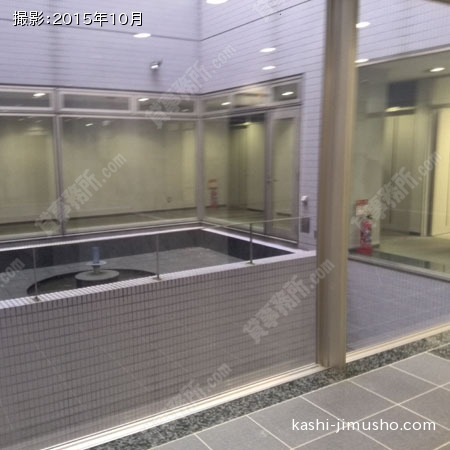 １階吹き抜け前