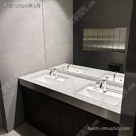 男性トイレ 男性トイレ