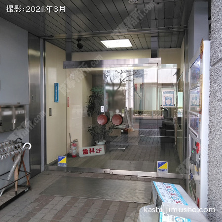 ビル入口
