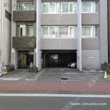 ビル正面