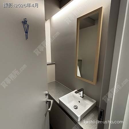 男性トイレ(6階）