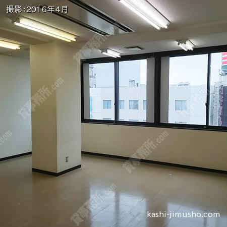 8階貸室②