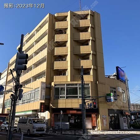 ビル前面