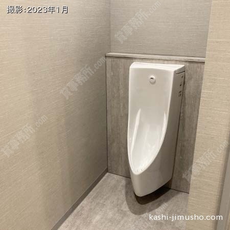 男性トイレ(2階)