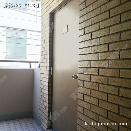2階貸室入口