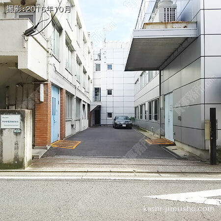 ビル正面