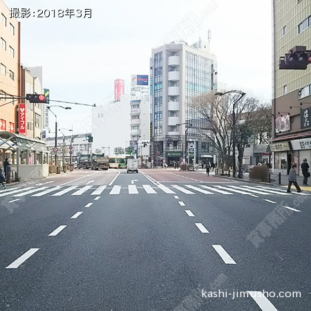 前面道路（北本通り）