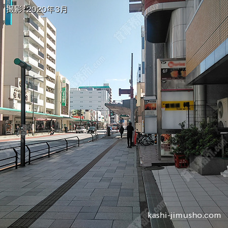 前面道路（甲州街道）