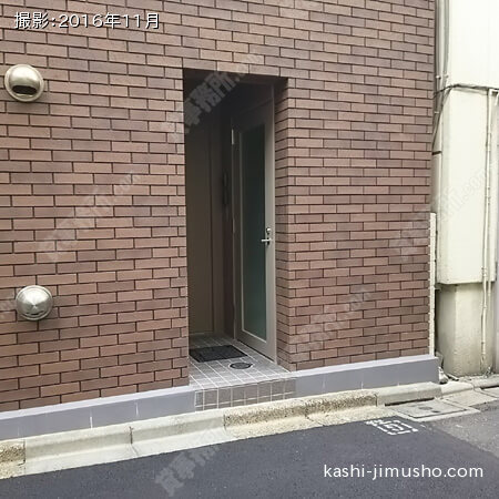 ビル入口