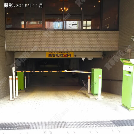 駐車場入口