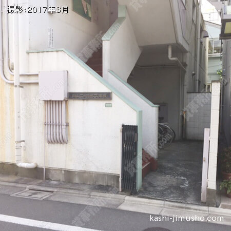 入口①