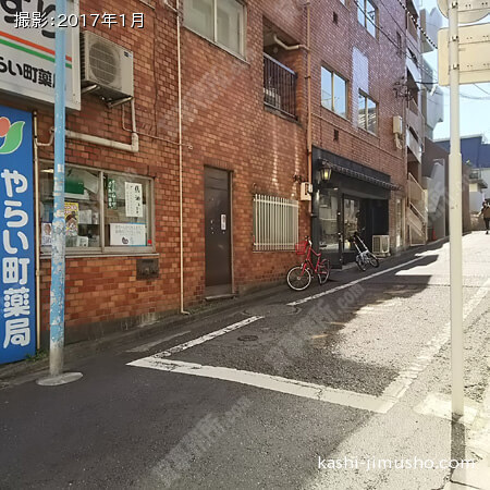 ビル正面