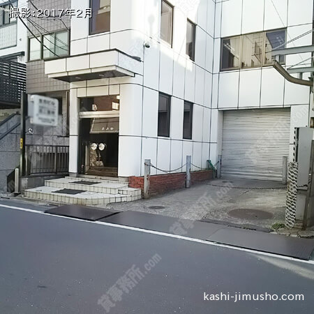 ビル正面