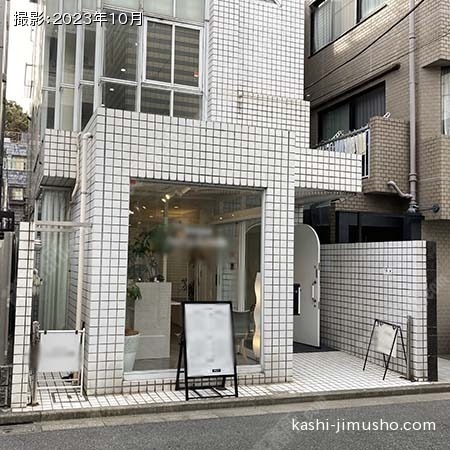 ビル前面