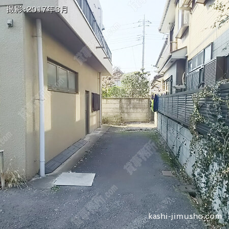 玄関前