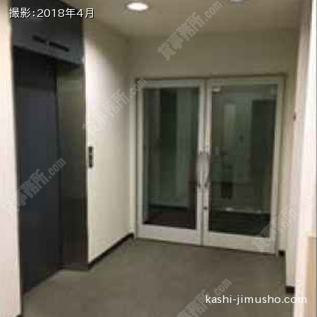 貸室入口