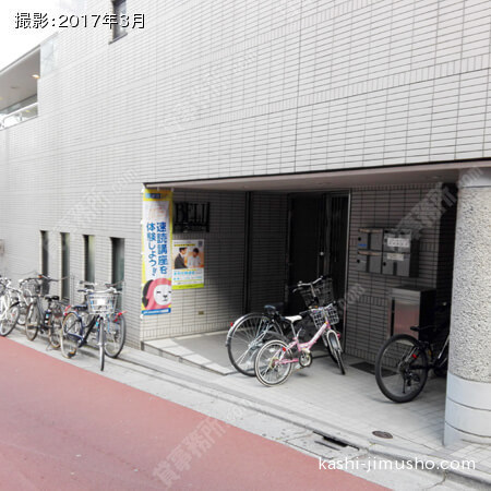 ビル前面