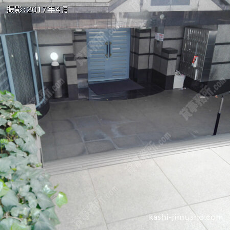 入口アプローチ