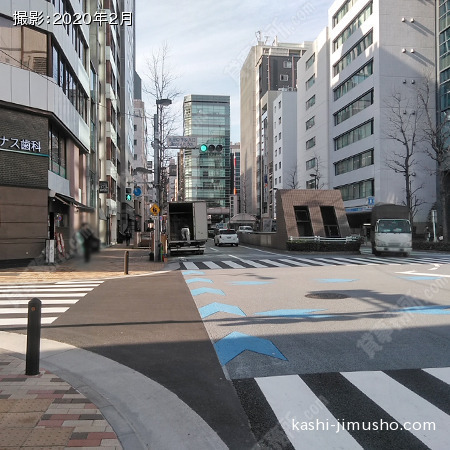 前面道路(中央市場通り)