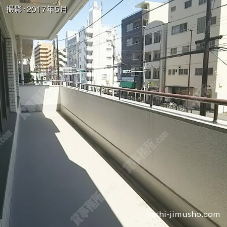 ２Ｆ：バルコニー